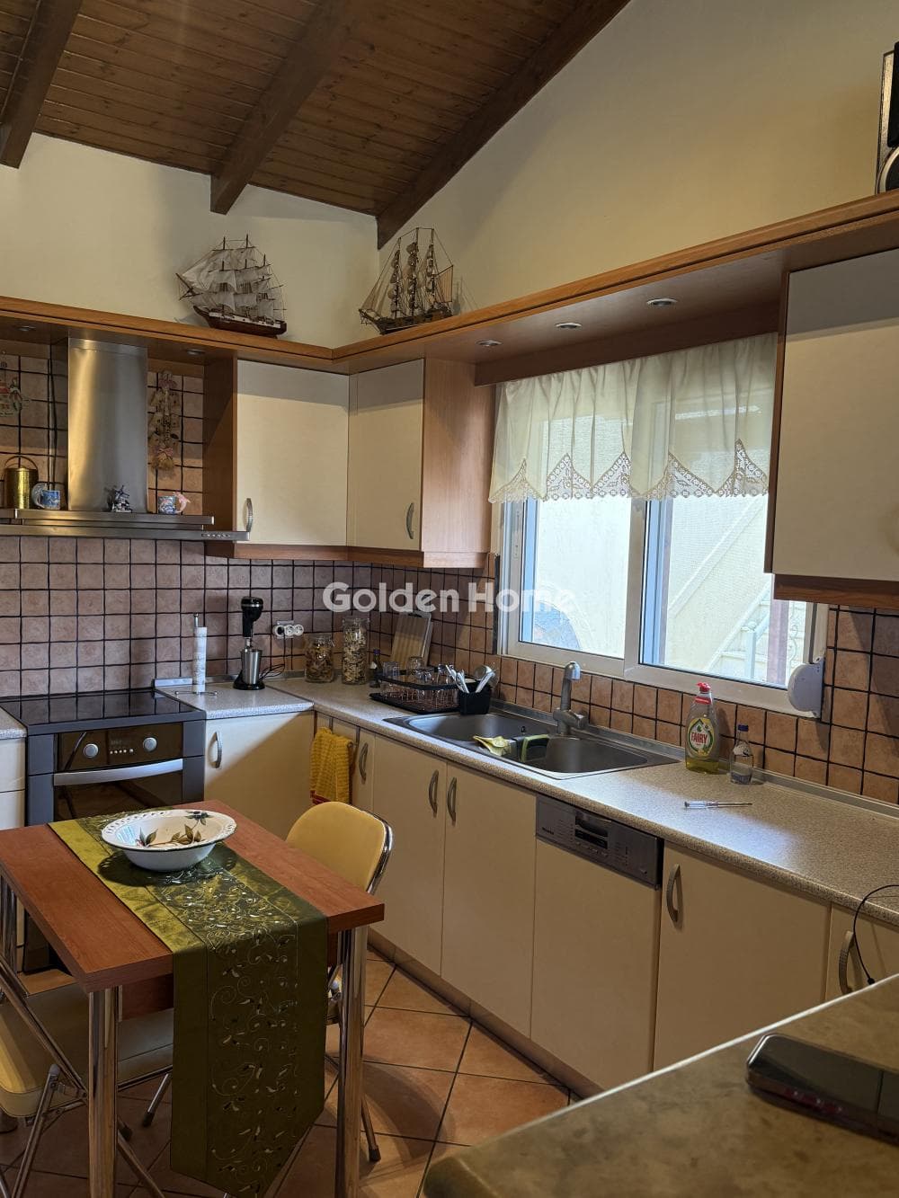 House in Mikrolimano, Lavrio — Photo 4 of 24