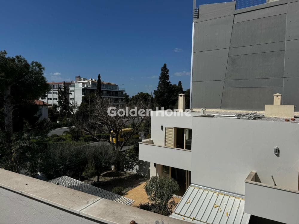 Γραφείο στην Γκολφ, Γλυφάδα
