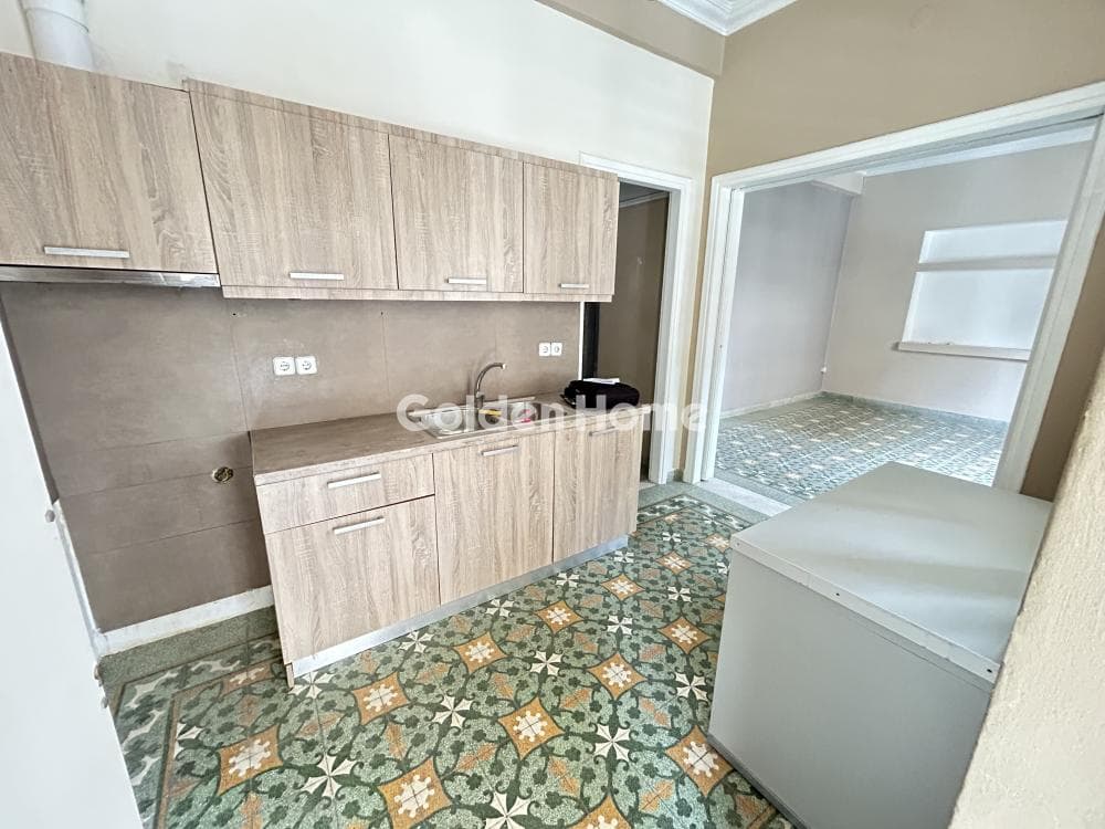 House in Ano Neapoli, Nikaia — Photo 1 of 12