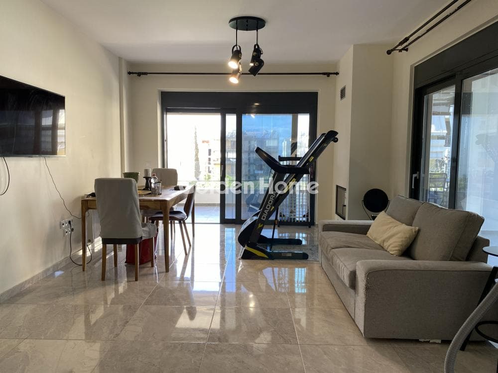 Apartment in Ano Elliniko, Elliniko — Photo 1 of 19