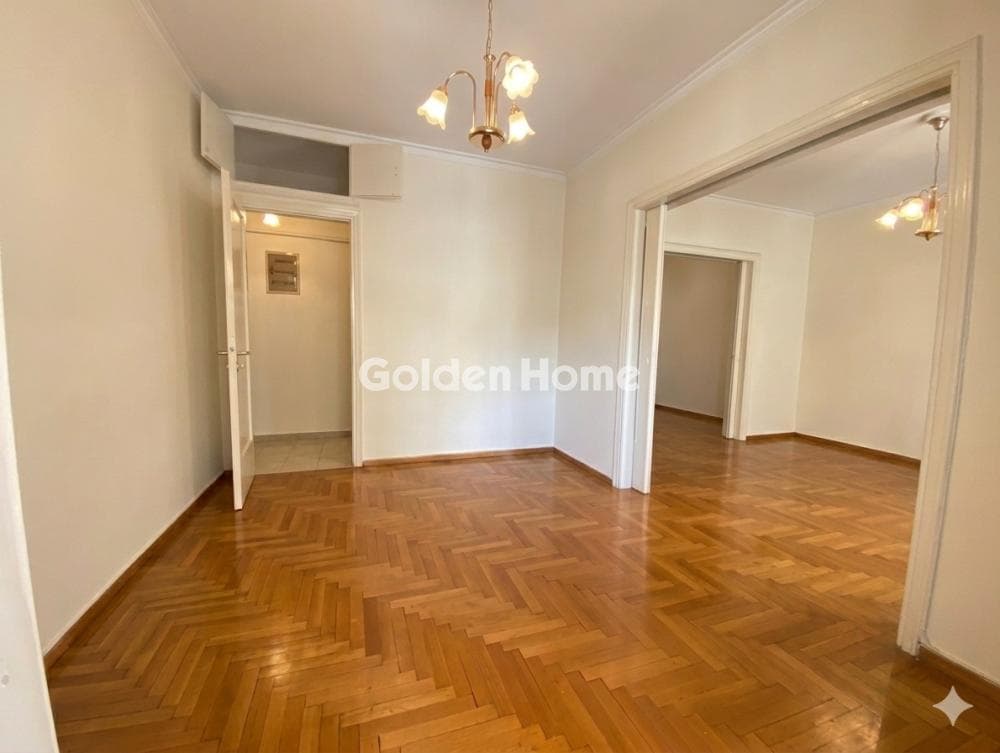Apartment in Plateia Koliatsou, Patision - Acharnon — Photo 3 of 15
