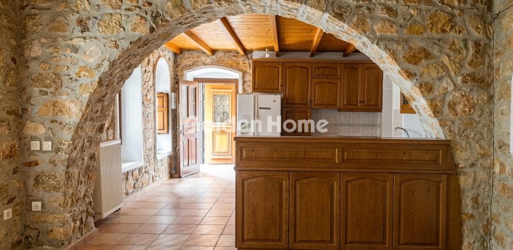 House in Lofos Antheon, Stamata — Photo 4 of 11
