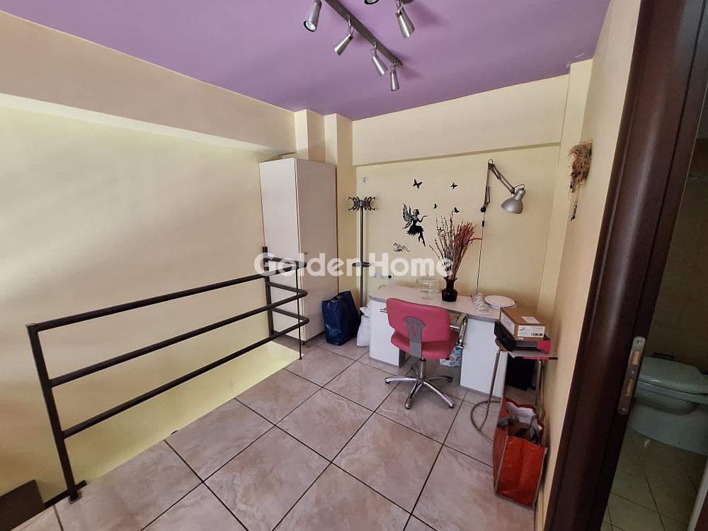Retail Store in Alsos, Nea Smyrni — Photo 13 of 16