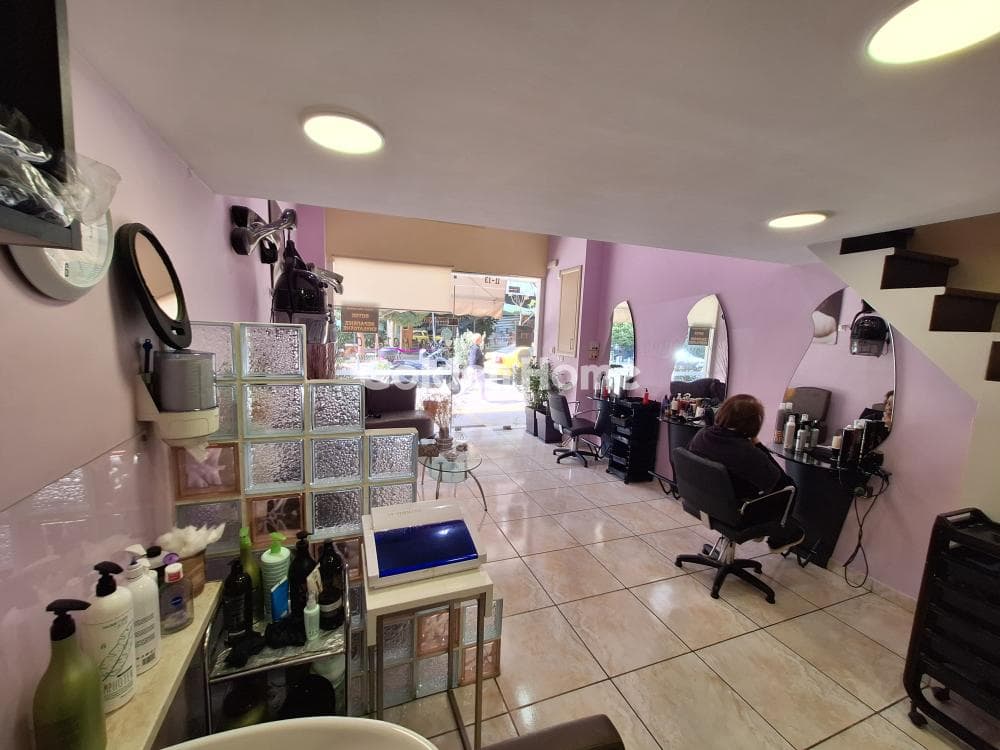 Retail Store in Alsos, Nea Smyrni — Photo 5 of 16