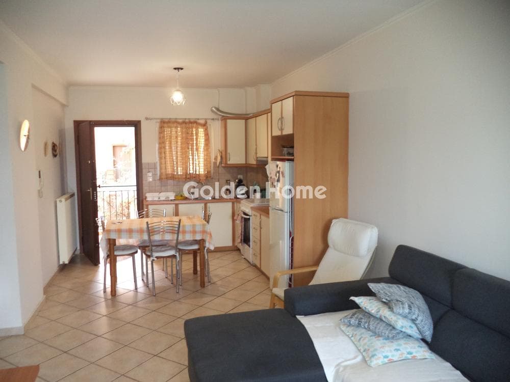 Apartment in Paralia Porovitsas, Akrata — Photo 2 of 19