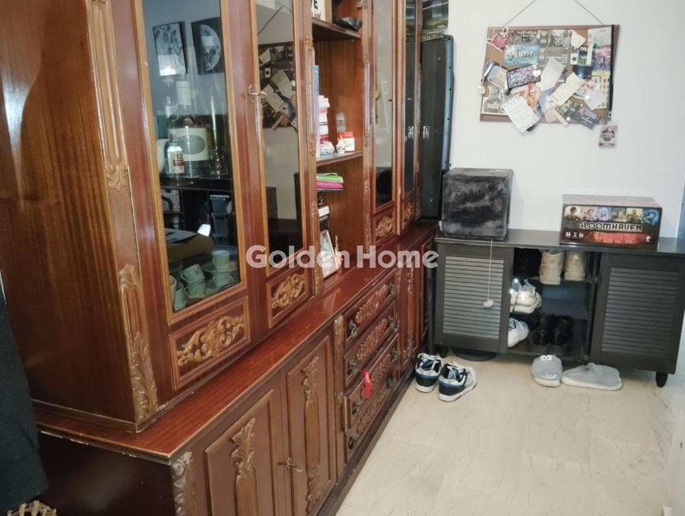 Apartment in Maniatika, Piraeus — Photo 4 of 9