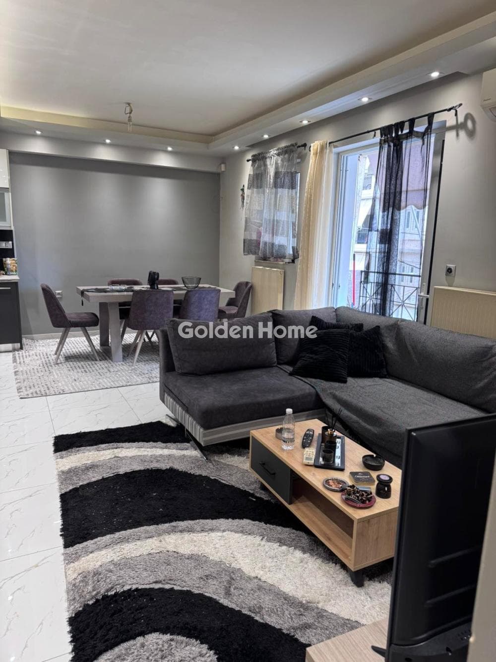 Apartment in Tourkovounia, Keratsini — Photo 1 of 12