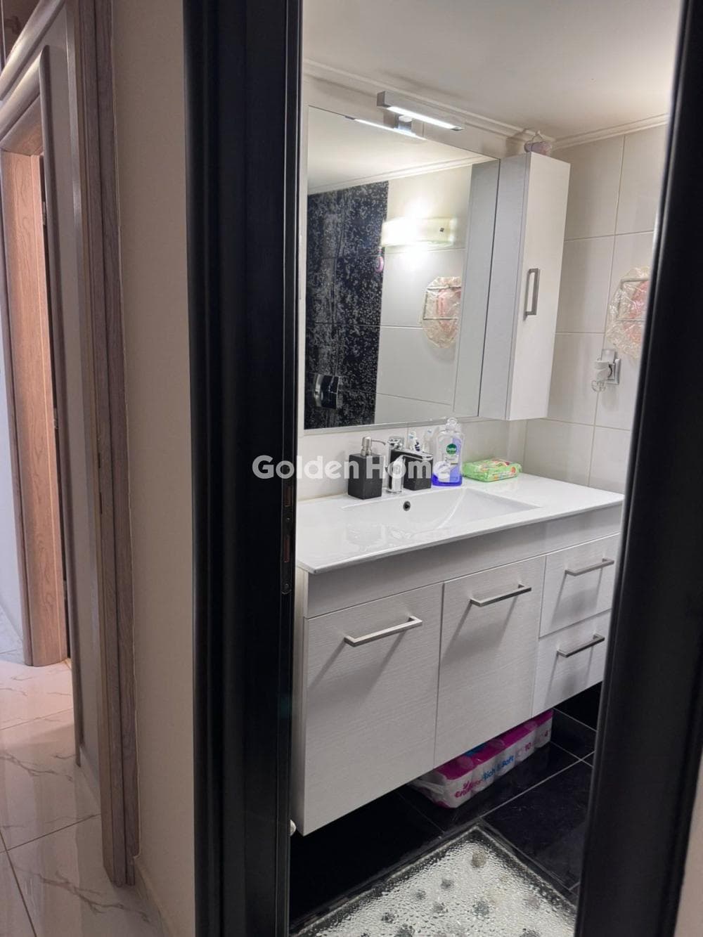 Apartment in Tourkovounia, Keratsini — Photo 12 of 12