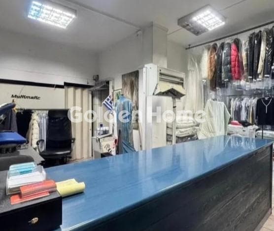 Retail Store in Center, Kalamaria — Photo 1 of 3
