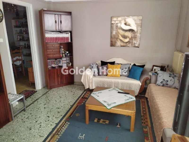 Apartment in Osios Loukas, Patisia — Photo 2 of 14