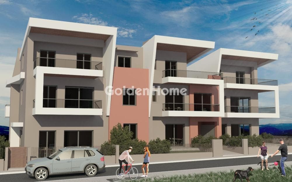 Apartment in Triadio, Thermi — Photo 2 of 2