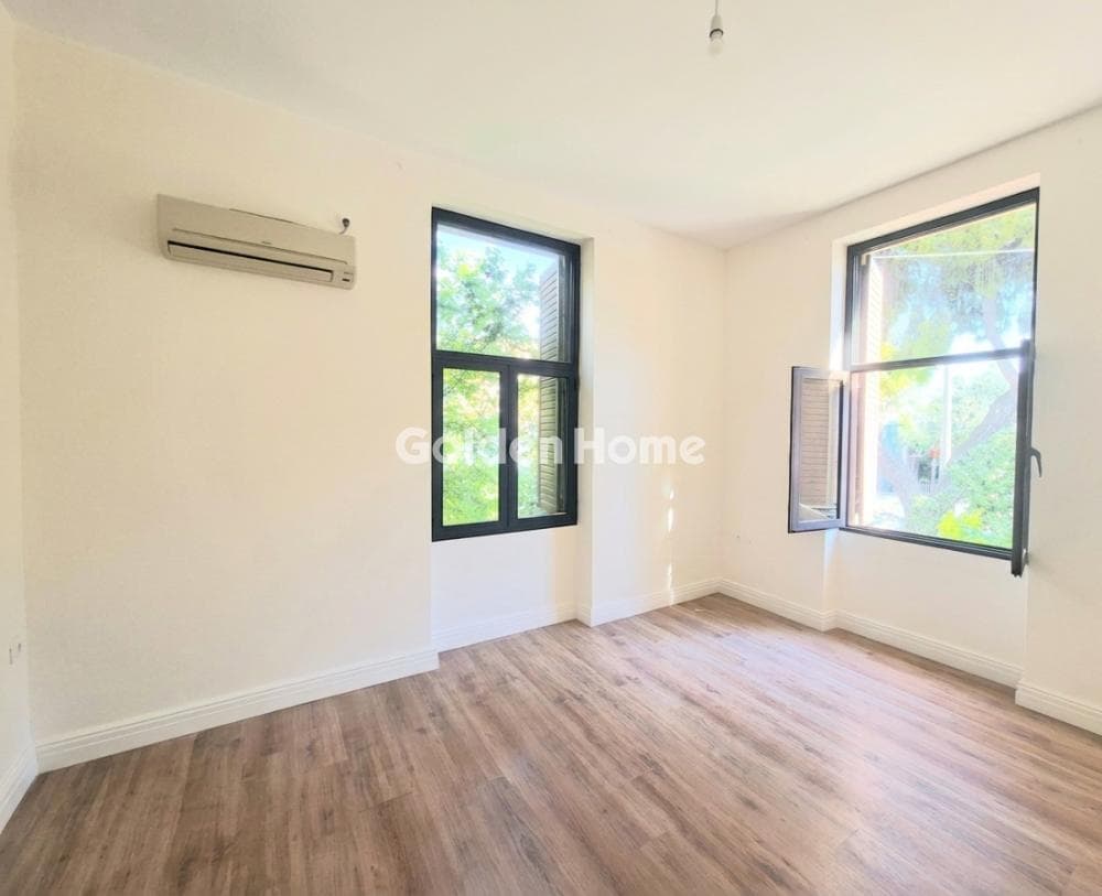 Apartment in Center, Nea Erithraia — Photo 1 of 31