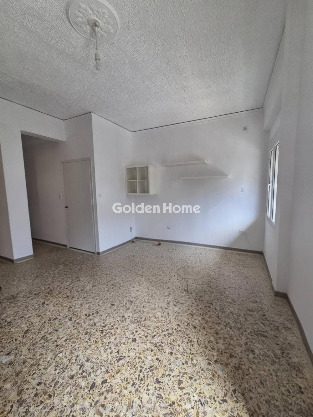 Apartment in Palatiani, Ilion — Photo 2 of 5