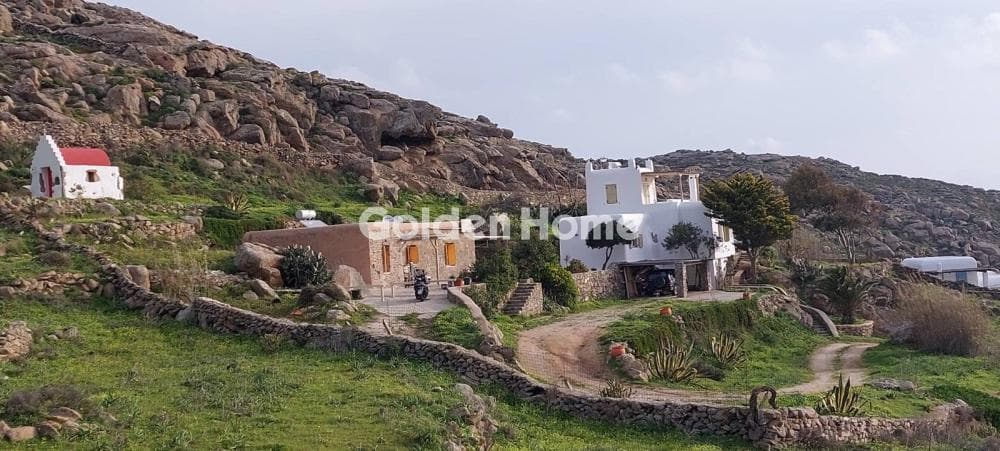 House in Kastro, Mykonos — Photo 1 of 13