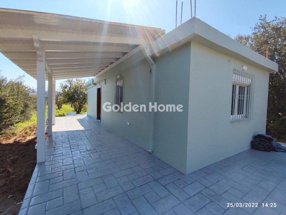 House in Lamprika, Koropi — Photo 1 of 33