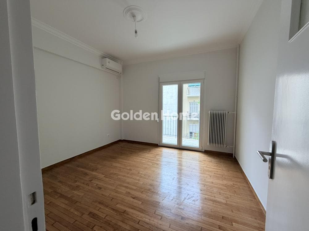 Apartment in Osios Loukas, Patisia — Photo 4 of 16