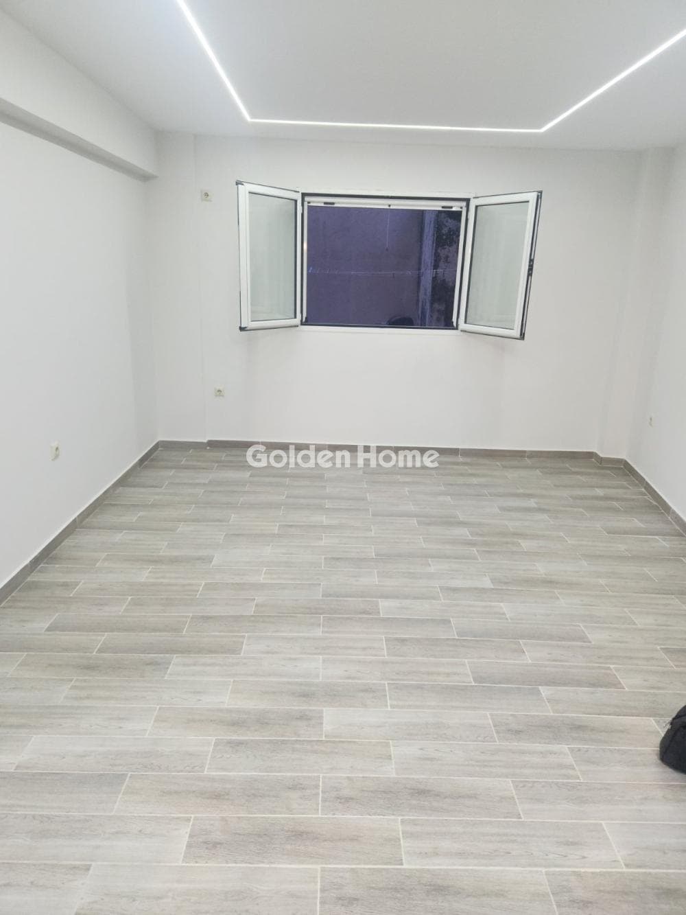 Apartment in Zoodochos Pigi, Vironas — Photo 2 of 7