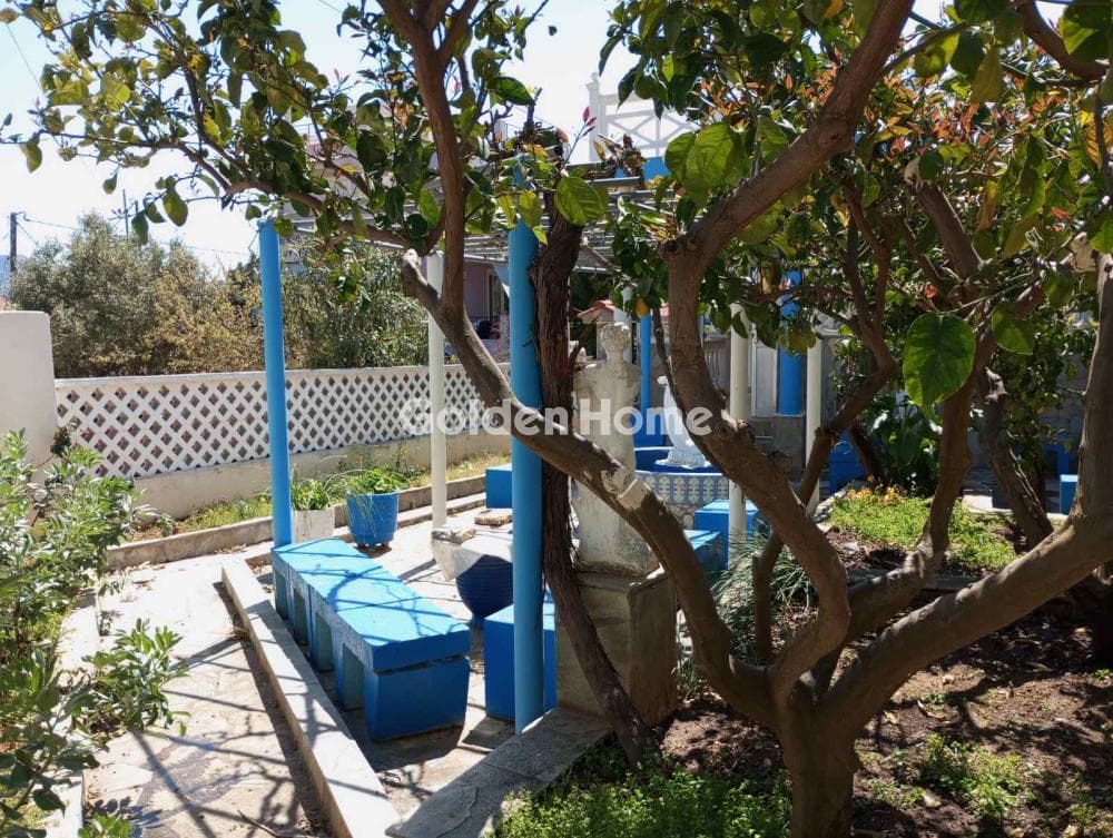 Οικόπεδο στην Βορινέζα, Αρτέμιδα (Λούτσα)