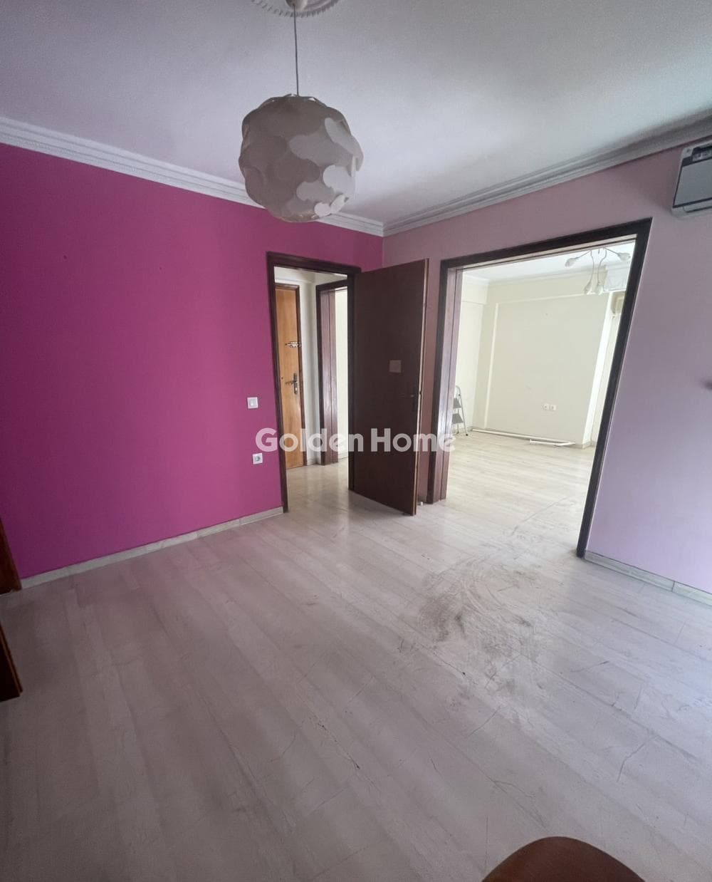 Apartment in Ano Kalamaki, Alimos — Photo 1 of 9