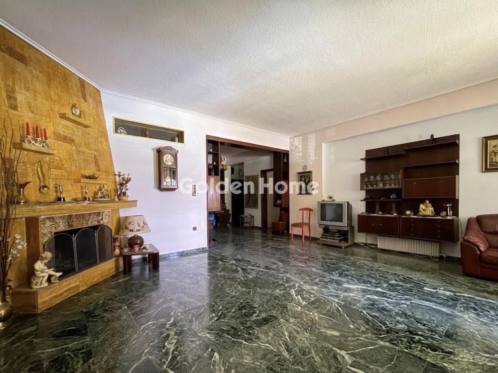 Apartment in Center, Nea Smyrni — Photo 2 of 10