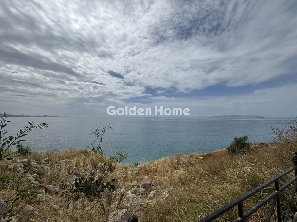 Apartment in Mitropoli, Piraeus — Photo 1 of 3