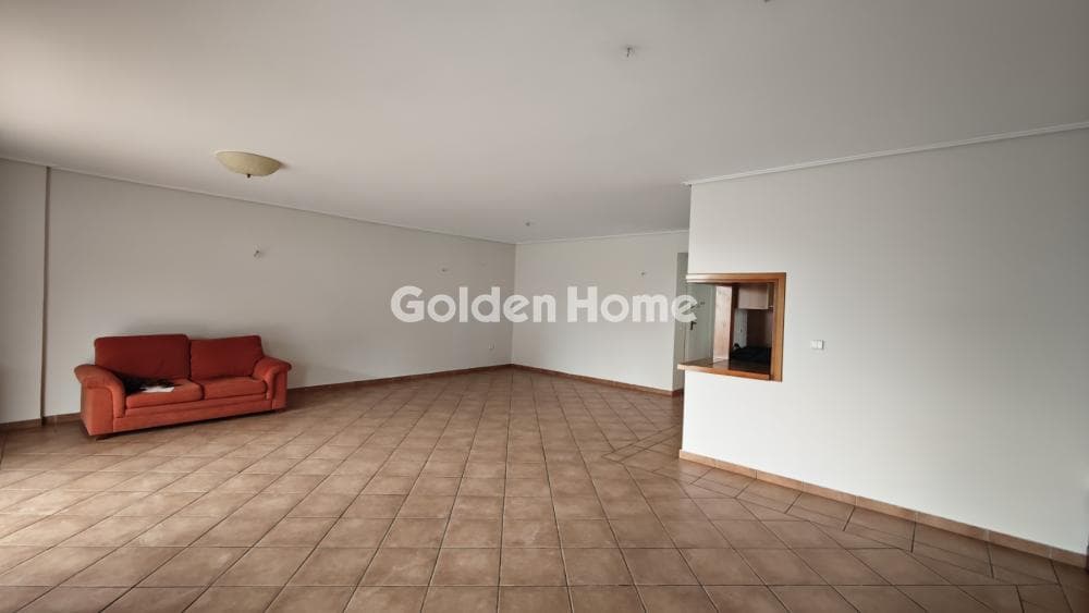 Apartment in Alsos, Nea Smyrni — Photo 4 of 40