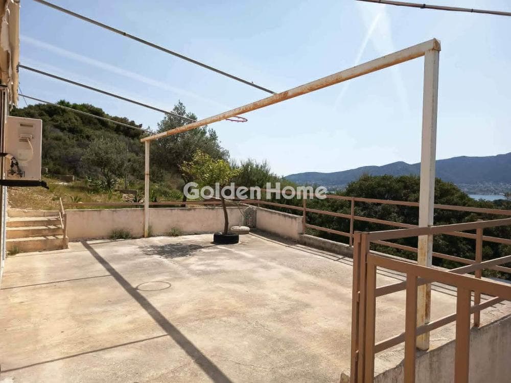 House in Vathi, Salamina — Photo 14 of 14