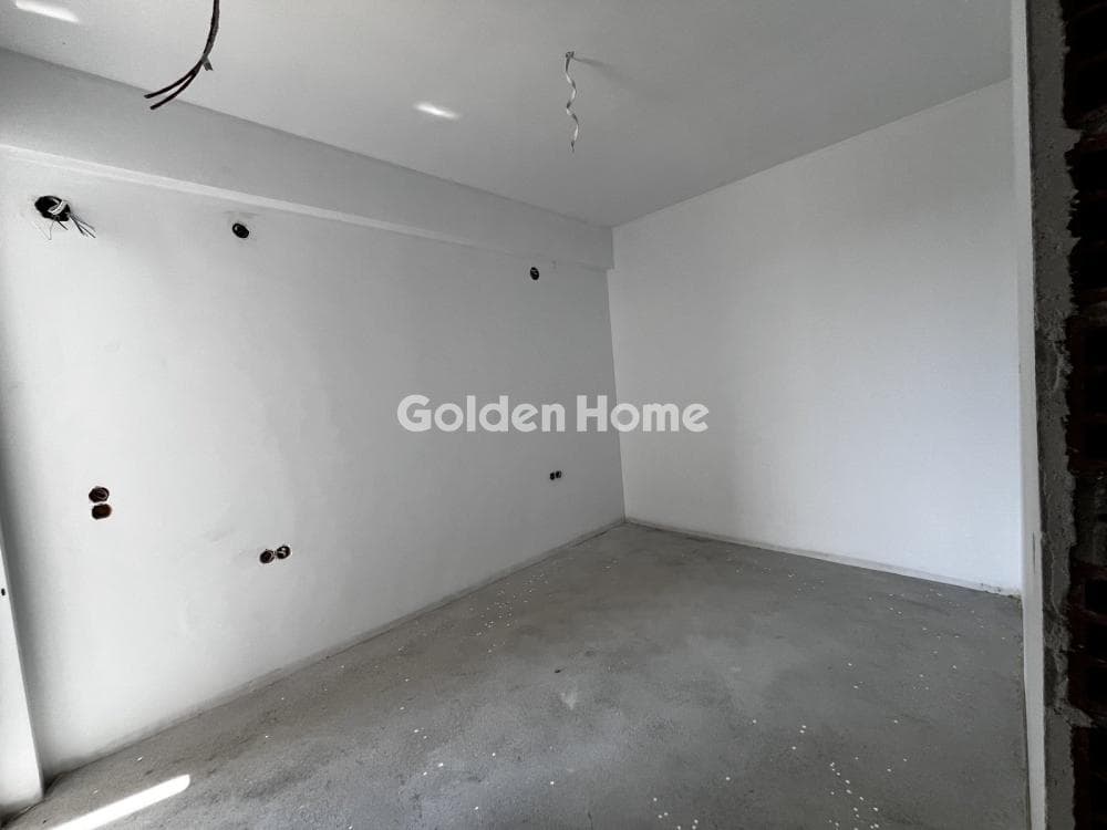 Apartment in Center, Thermi — Photo 1 of 5