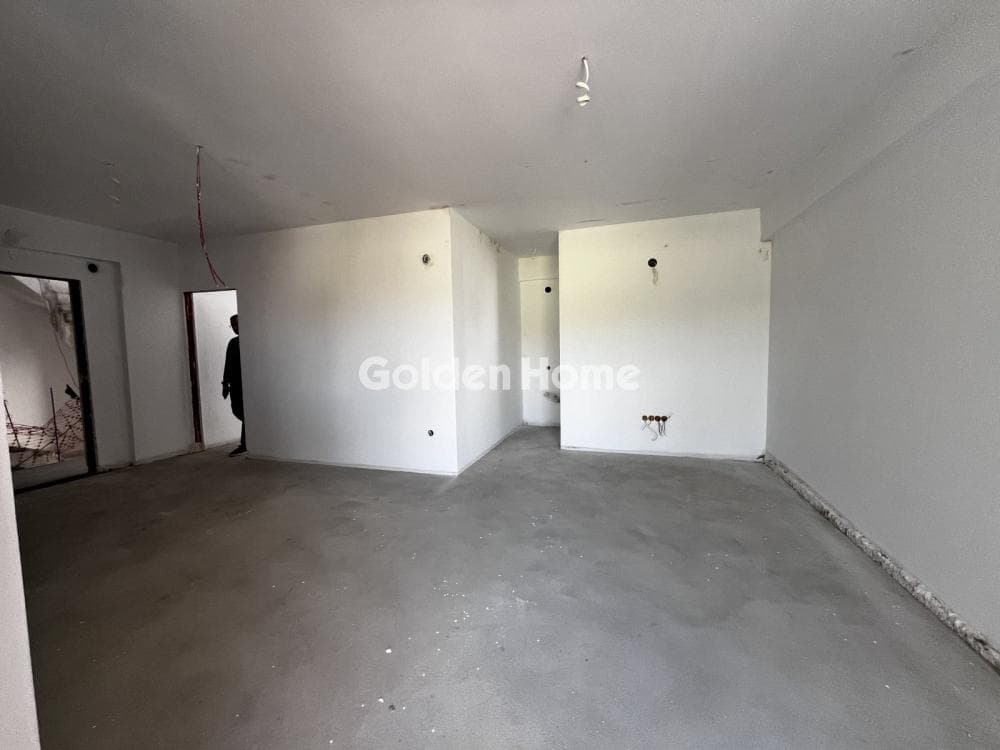 Apartment in Center, Thermi — Photo 3 of 5