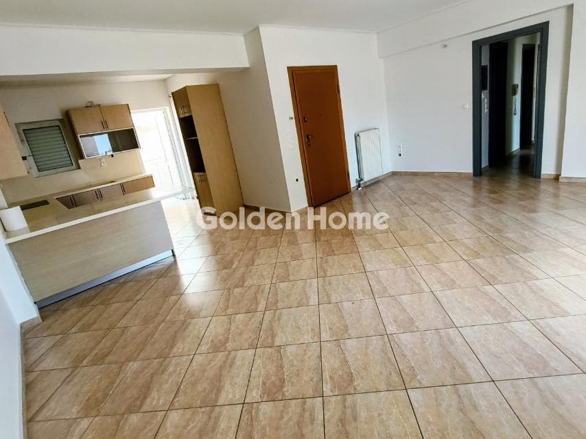Apartment in Kokkinia, Nikaia — Photo 2 of 32