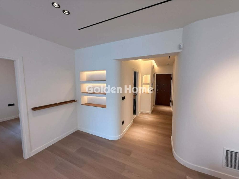 Apartment in Mouseio, Exarchia - Neapoli — Photo 2 of 10
