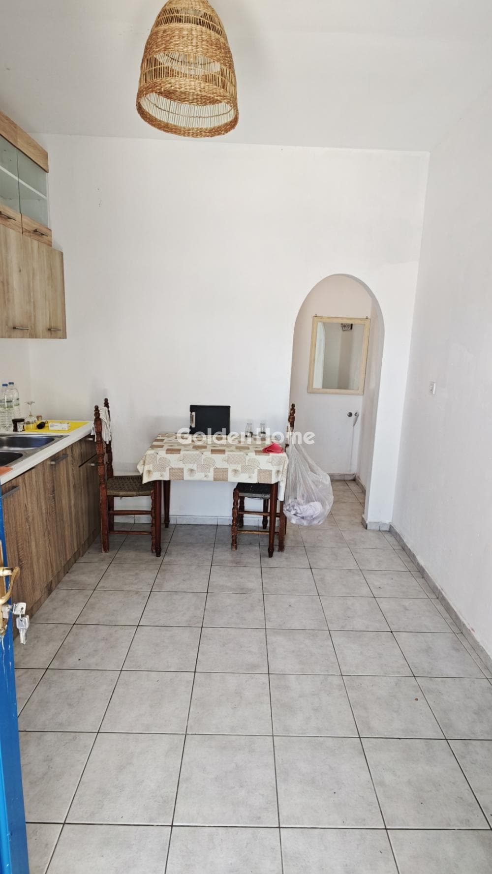 House in Kamari, Santorini — Photo 6 of 9
