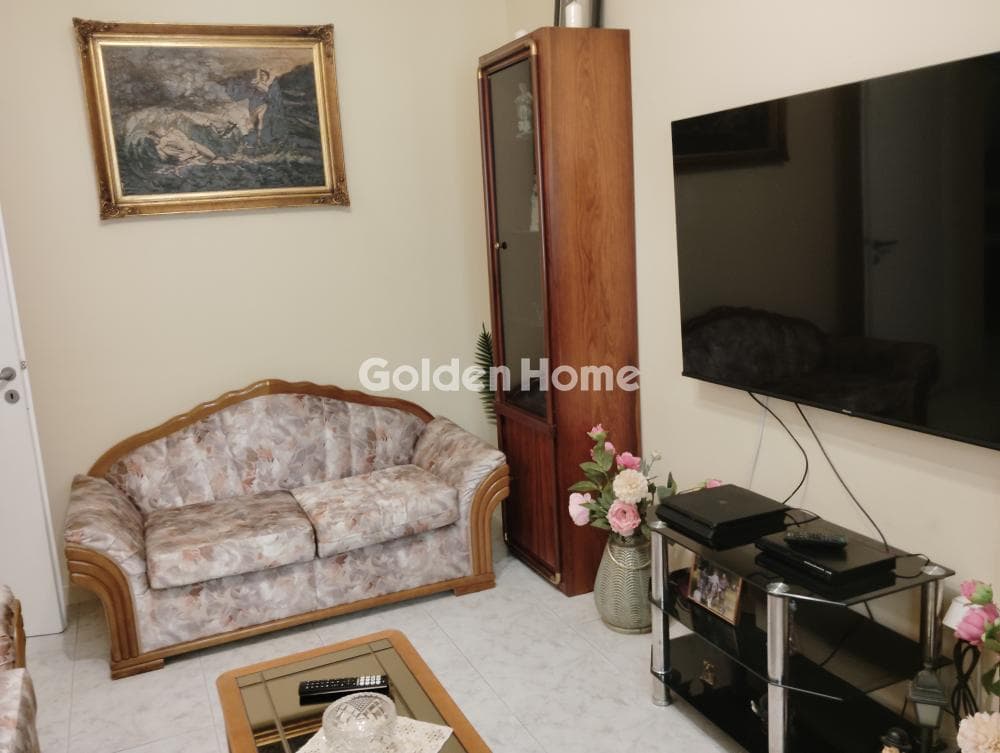 Apartment in Ano Rentis, Agios Ioannis Rentis — Photo 1 of 15