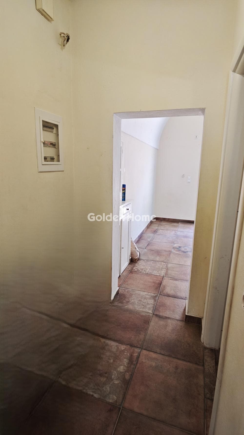 House in Kamari, Santorini — Photo 7 of 8