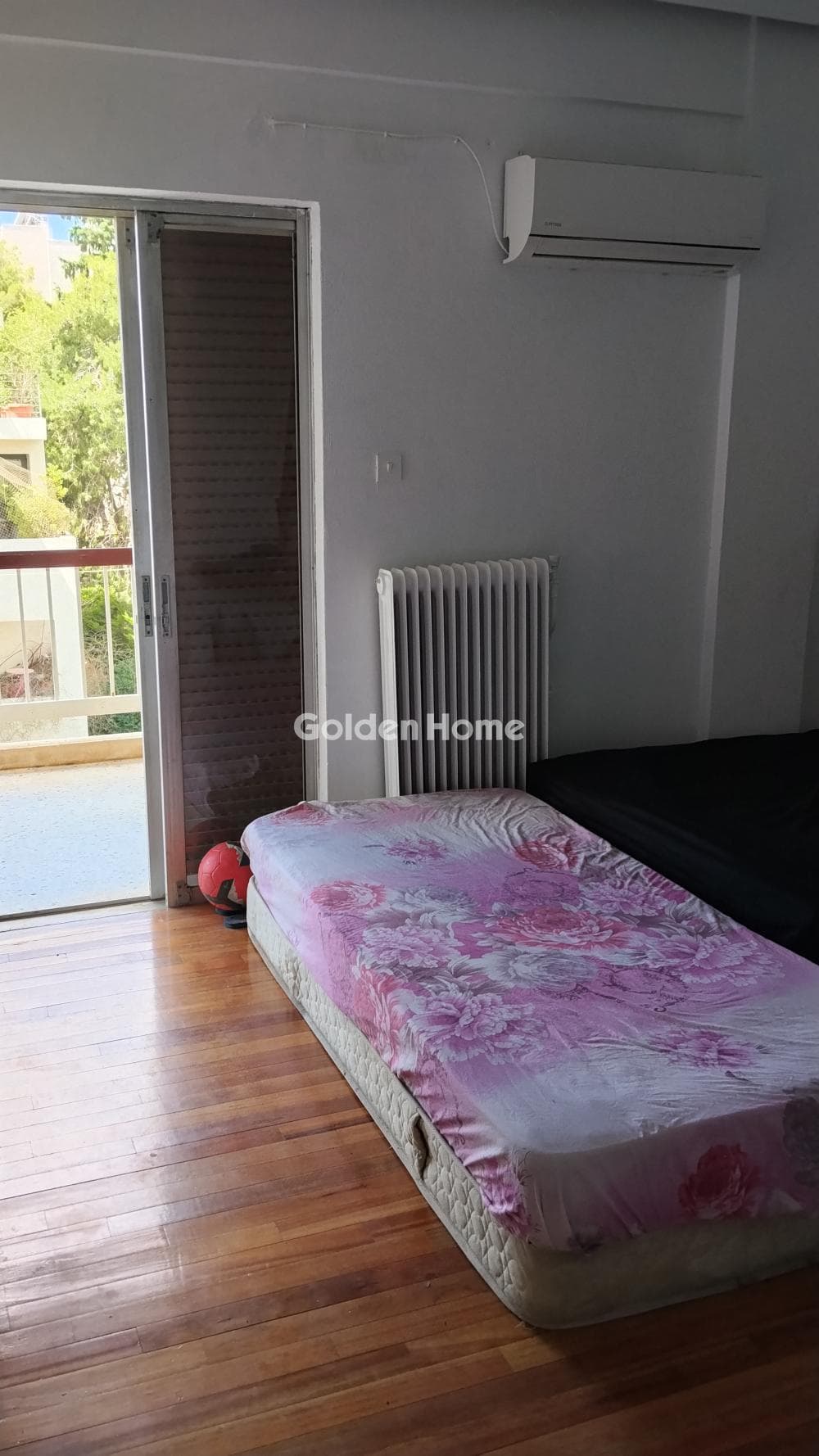 Apartment in Kareas, Vironas — Photo 3 of 9