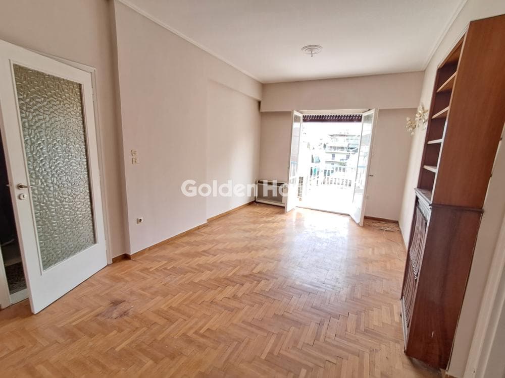 Apartment in Fokionos Negri, Kipseli — Photo 3 of 33