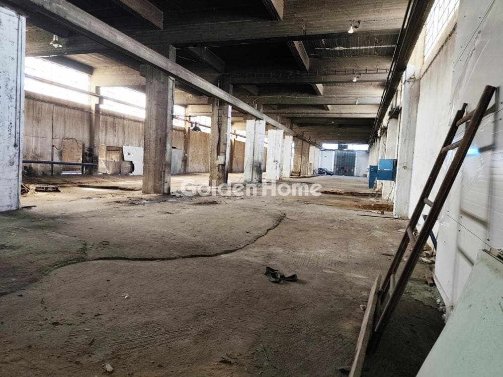 Industrial Space in Aspra Chomata, Nikaia — Photo 4 of 8