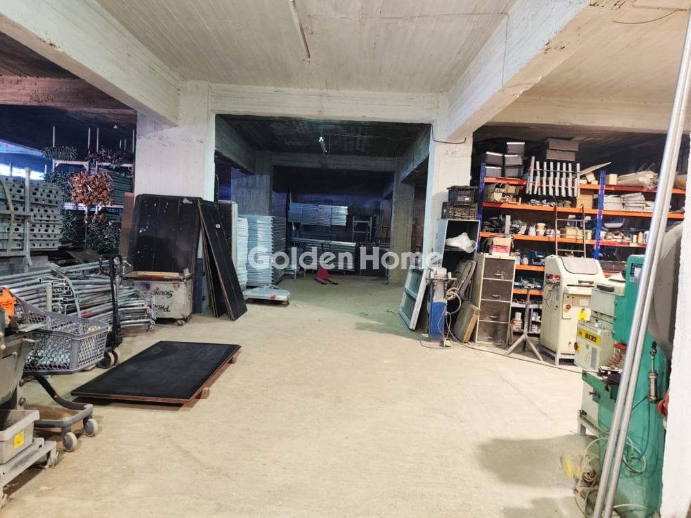 Βιομηχανικός Χώρος στην Άσπρα Χώματα, Νίκαια — Φωτογραφία 3 από 10