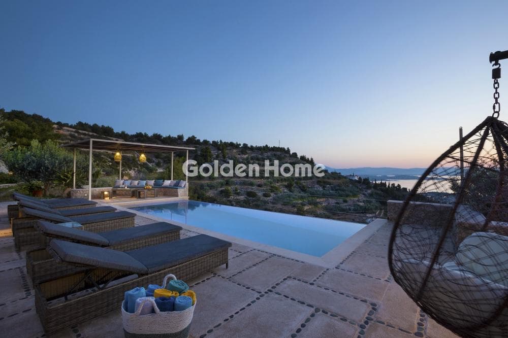 House in Moni Agion Panton, Spetses — Photo 24 of 25
