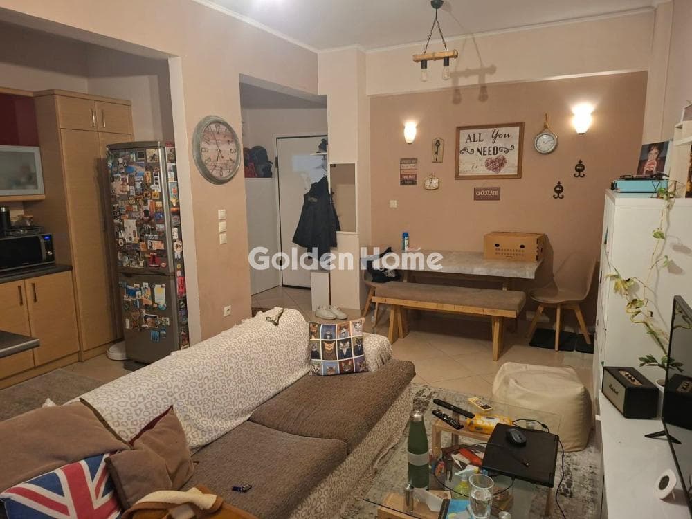 Apartment in Orio Agias Varvaras, Koridallos — Photo 1 of 12