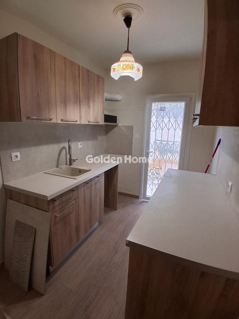 Apartment in Trocadero, Palaio Faliro — Photo 1 of 17