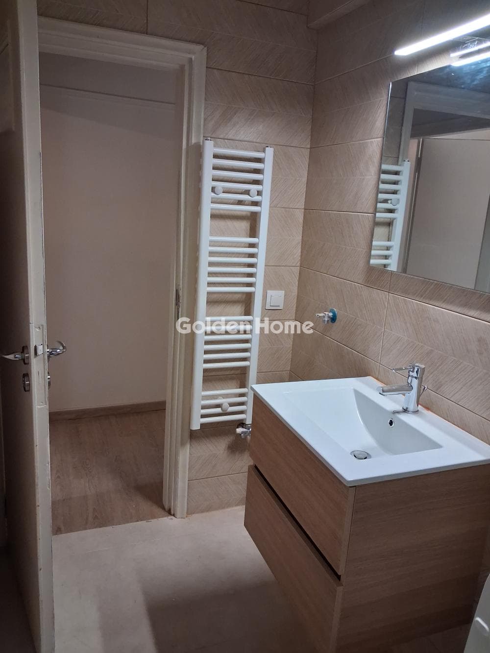 Apartment in Trocadero, Palaio Faliro — Photo 4 of 17
