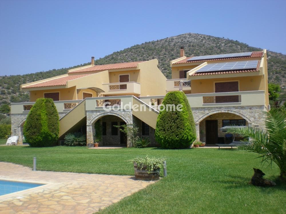 House in Κέντρο, Kalivia Thorikou — Photo 1 of 67
