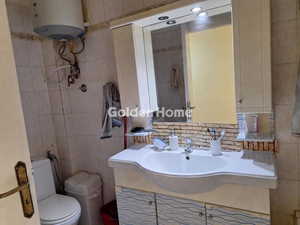 Apartment in Perissos, Nea Ionia — Photo 24 of 26