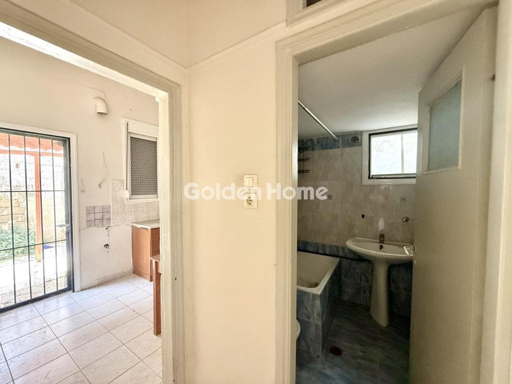 House in Ano Lofos, Peristeri — Photo 9 of 18