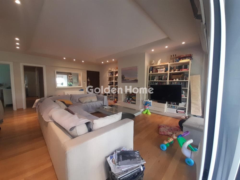 Apartment in Agia Sofia, Neo Psichiko — Photo 1 of 12