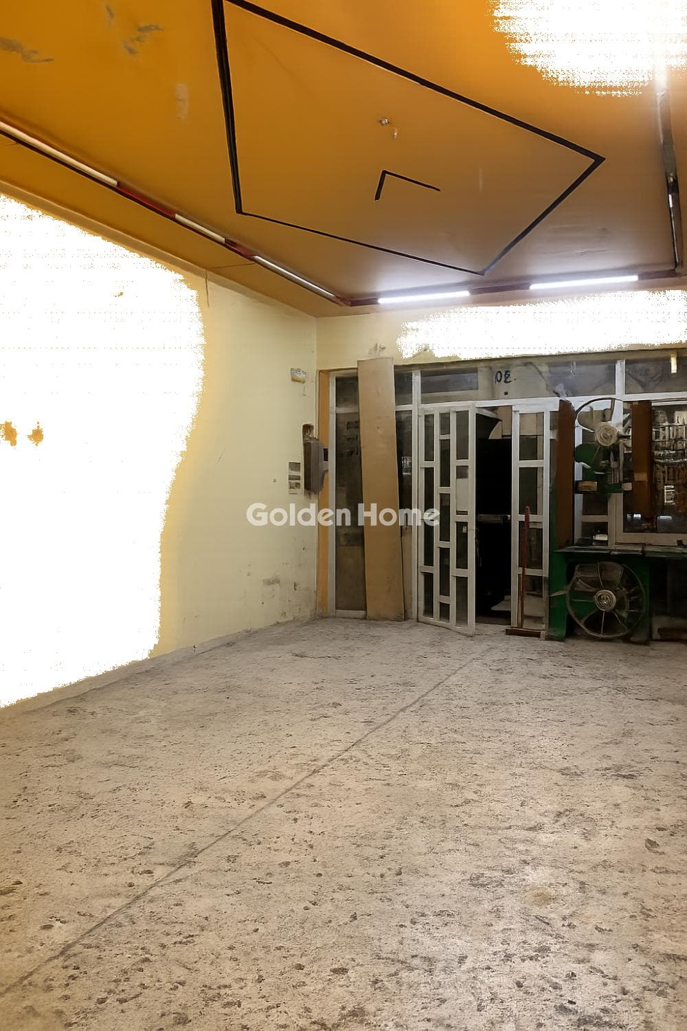 Κατάστημα στην Αγία Σοφία, Πειραιάς — Φωτογραφία 1 από 5