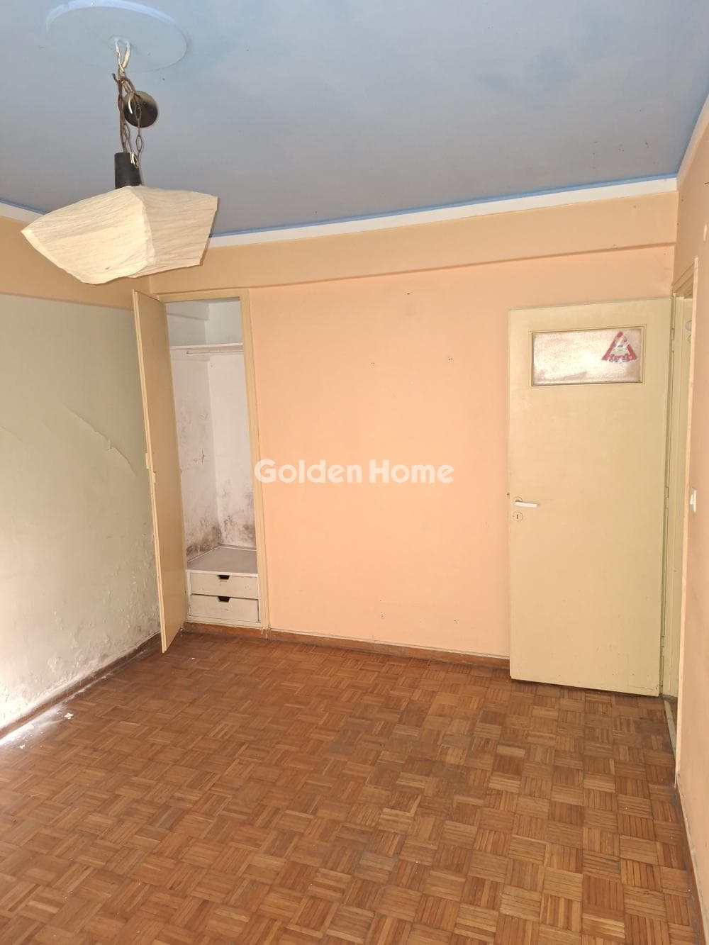 Apartment in Politechneio, Exarchia - Neapoli — Photo 2 of 5