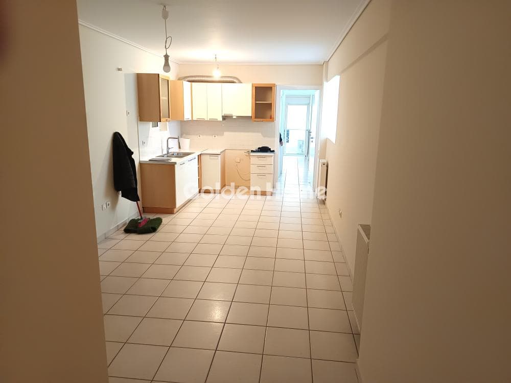 Apartment in Alsos, Nea Smyrni — Photo 2 of 24