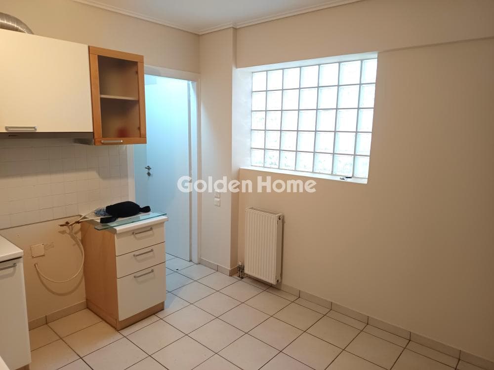 Apartment in Alsos, Nea Smyrni — Photo 5 of 24